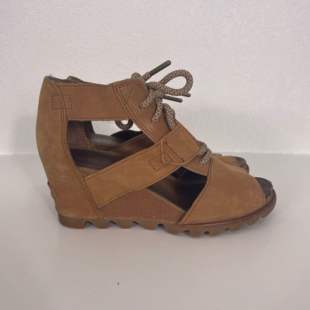 Sorel Tan Leather Cut Out Side Wedge Sandals‎ size 7.5